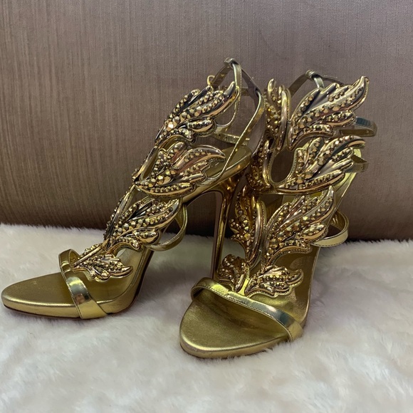Giuseppe Zanotti Gold Embellished Coline wing heel - Picture 6 of 14